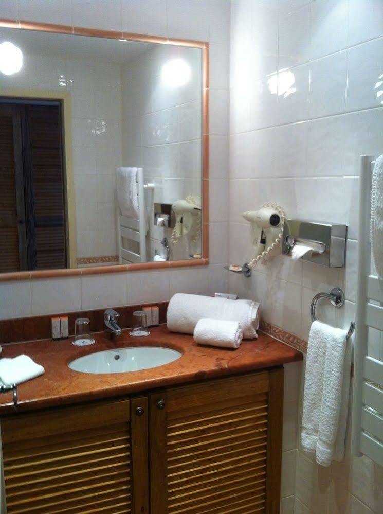 Hostellerie Le Baou Раматюл Екстериор снимка